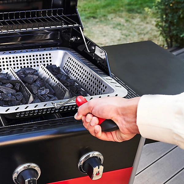 Char-Broil Gas2Coal 2.0 Black 3 burner Gas Hybrid BBQ - Image 7